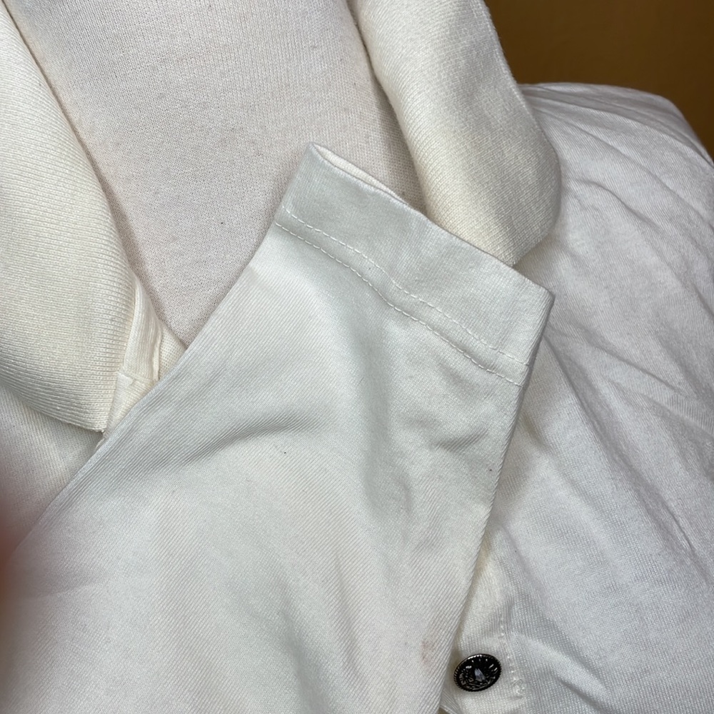 Shirts - Picture 6 of 16